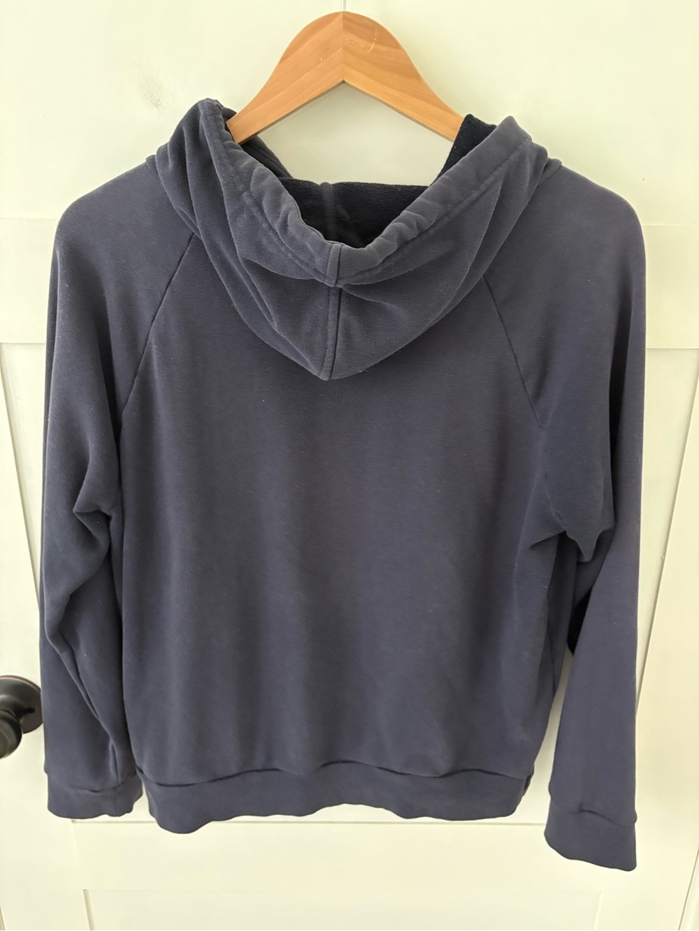 Ralph Lauren Navy RLL Embossed Hoodie. Size Medium. - Picture 7 of 10